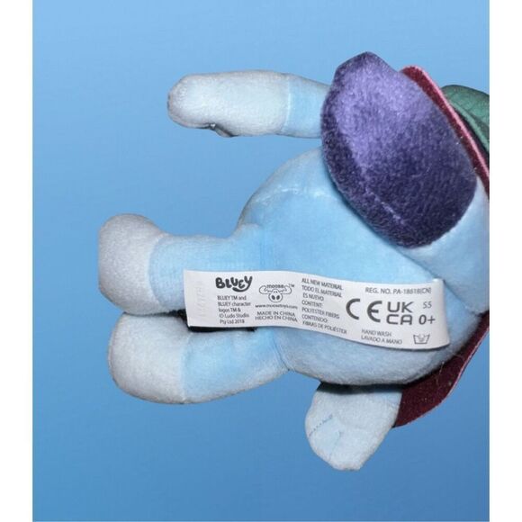 Bluey Friends Royalty King Bingo & Queen Bluey Plush 6” - Picture 7 of 7